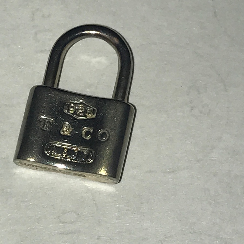 Tiffany lock pendant only